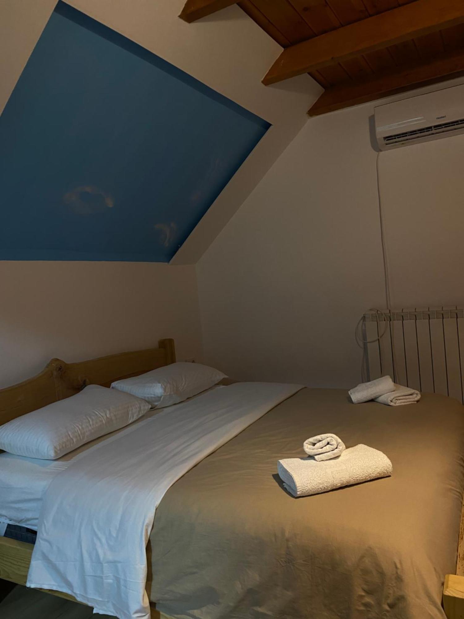 Hotel Jezerca Theth Buitenkant foto